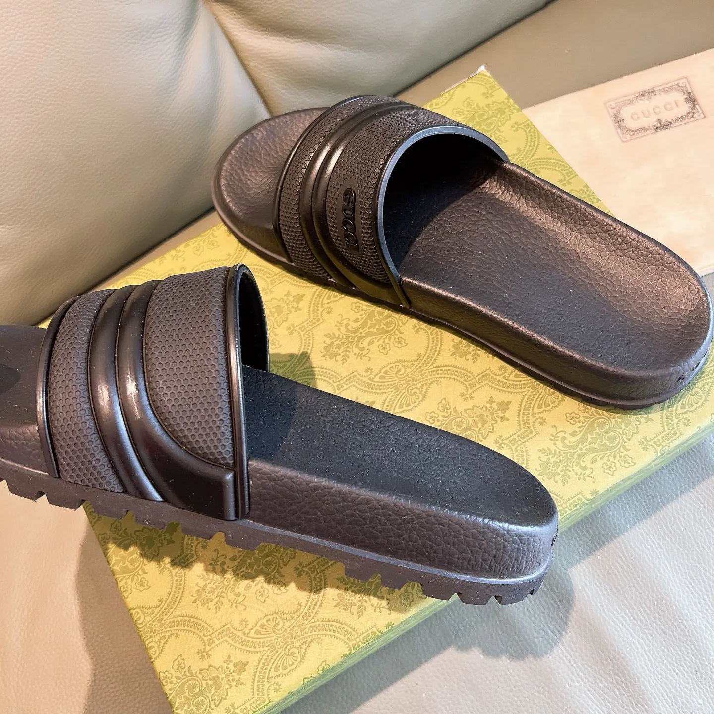 Men's Men's Shoes 130🐮🐮Gucci Gucci Slippers Gucci 2024 latest beach sandals slippers Original molding double G LOGO Original molding consistent Outsole: Men's Men's Shoes u double-layer outsole Size: 35-46